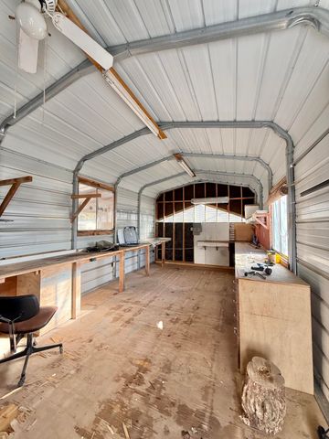 1956 Blue Pool Way, Chiloquin, OR 97624