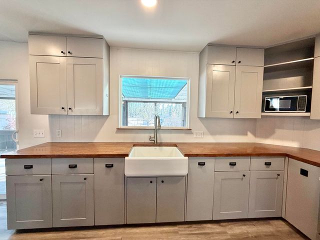 1956 Blue Pool Way, Chiloquin, OR 97624