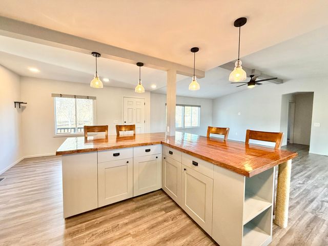 1956 Blue Pool Way, Chiloquin, OR 97624