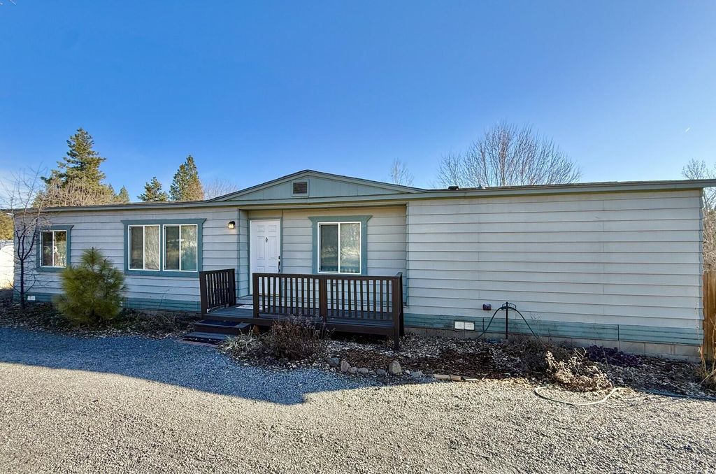 1956 Blue Pool Way, Chiloquin, OR 97624