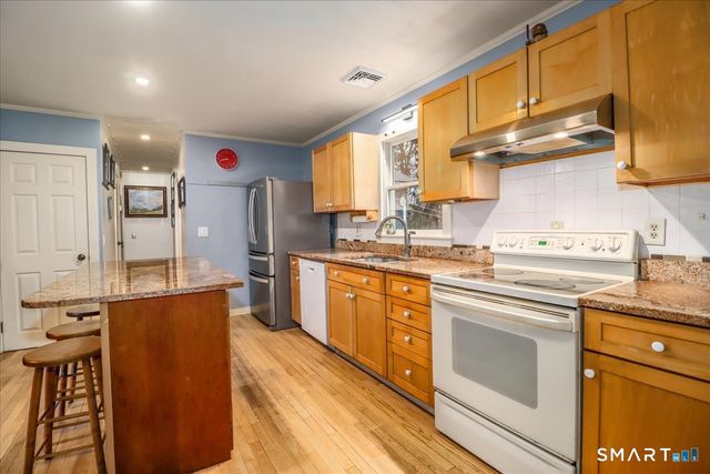 20 Mountain View Terrace, New Milford, CT 06776