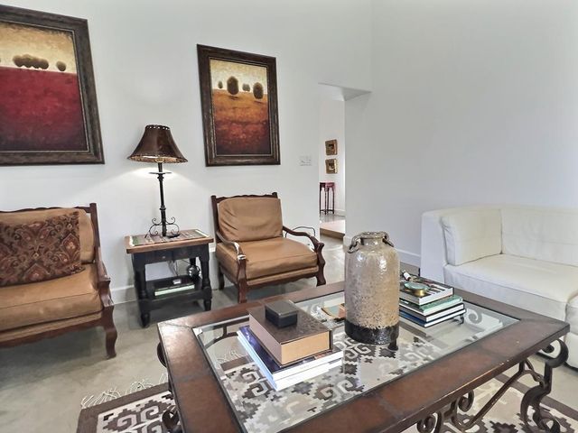 514 N Austin St, Marfa, TX 79843