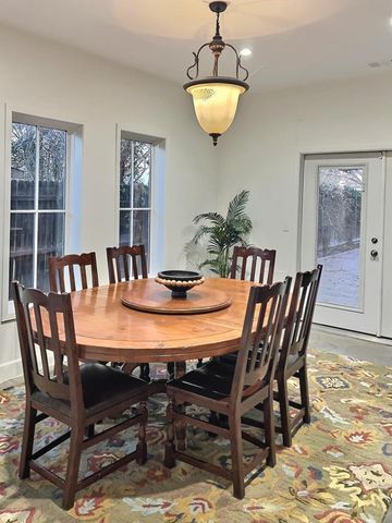 514 N Austin St, Marfa, TX 79843