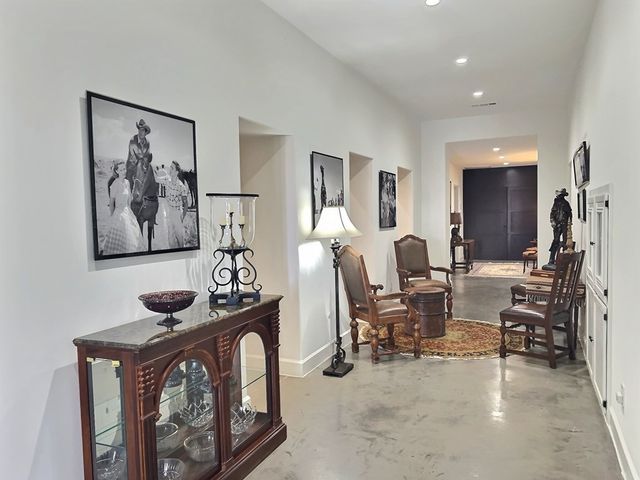 514 N Austin St, Marfa, TX 79843