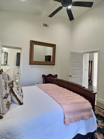 514 N Austin St, Marfa, TX 79843