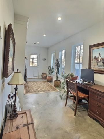 514 N Austin St, Marfa, TX 79843