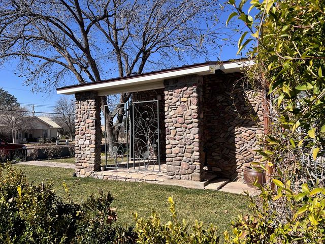 514 N Austin St, Marfa, TX 79843