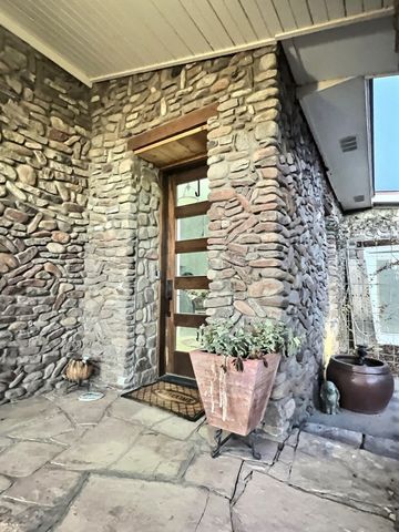 514 N Austin St, Marfa, TX 79843