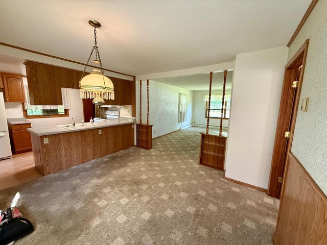 406 Wolfe Avenue, Montevideo, MN 56265