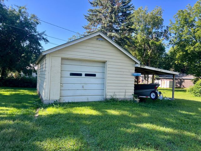 406 Wolfe Avenue, Montevideo, MN 56265