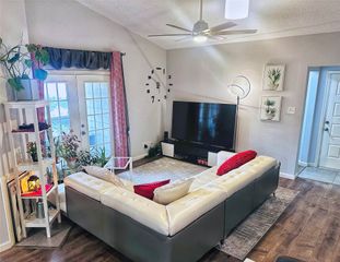 8545 Midpark Road 40, Dallas, TX 75240
