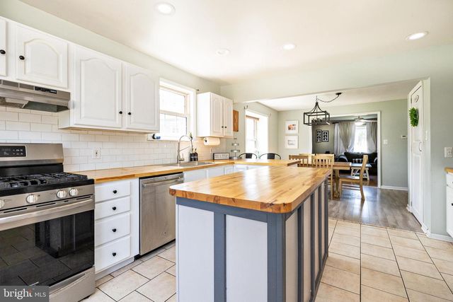 601 STATION AVE, Mount Ephraim, NJ 08059