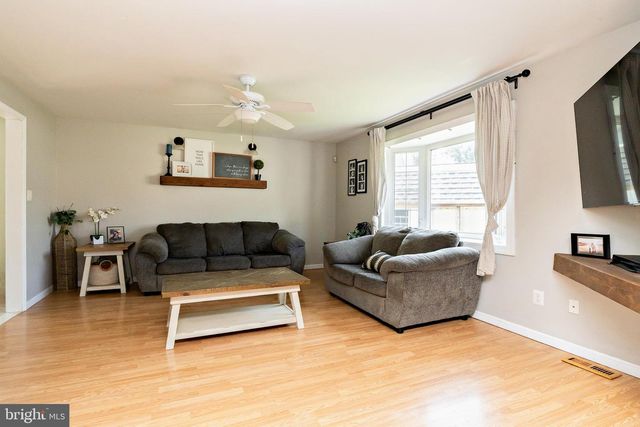 601 STATION AVE, Mount Ephraim, NJ 08059