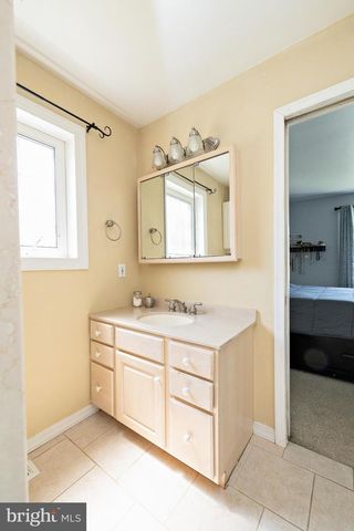 601 STATION AVE, Mount Ephraim, NJ 08059