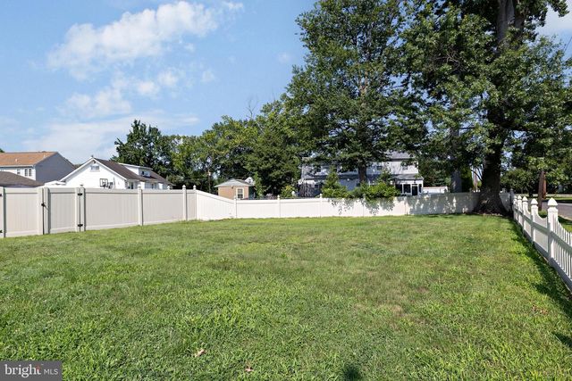 601 STATION AVE, Mount Ephraim, NJ 08059