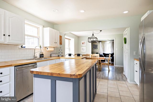 601 STATION AVE, Mount Ephraim, NJ 08059