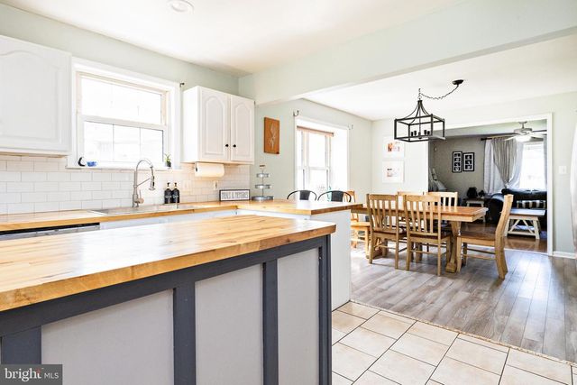 601 STATION AVE, Mount Ephraim, NJ 08059