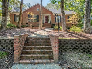 7301 Lee Rea Road, Charlotte, NC 28226