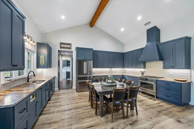 1058 Fm 1890, Columbus, TX 78934