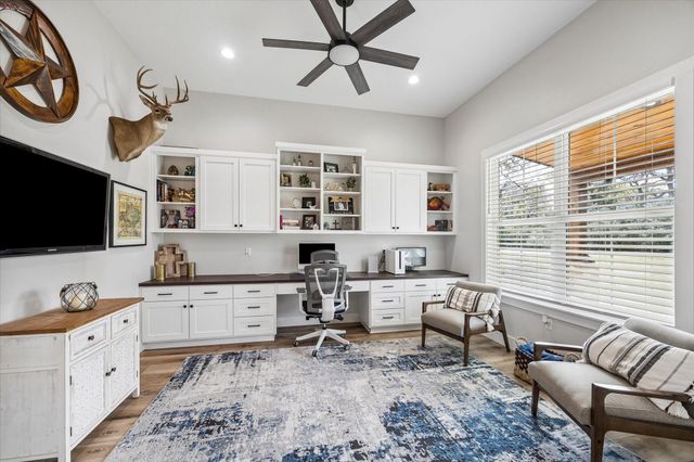 1058 Fm 1890, Columbus, TX 78934