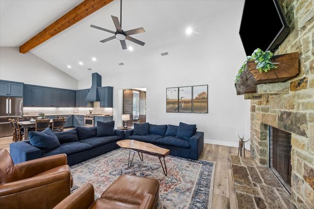 1058 Fm 1890, Columbus, TX 78934