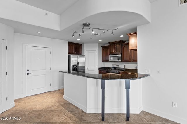 945 E PLAYA DEL NORTE Drive 5024, Tempe, AZ 85288