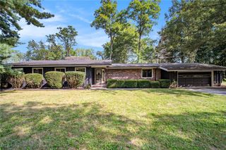 17390 Bennett Road, North Royalton, OH 44133