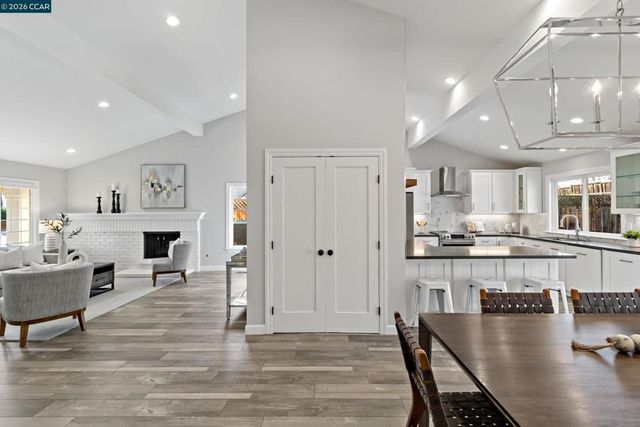 3624 Springer Ct, Walnut Creek, CA 94598