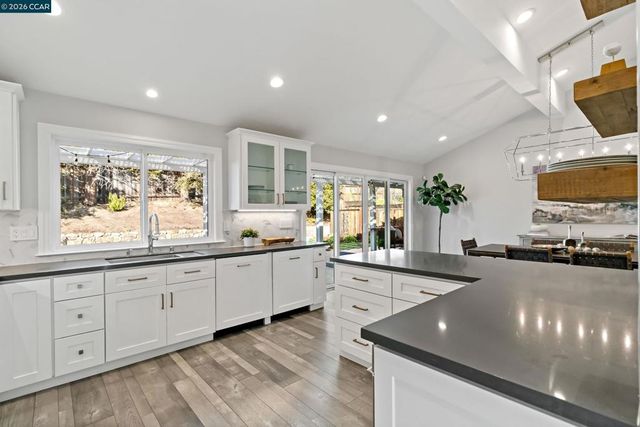 3624 Springer Ct, Walnut Creek, CA 94598