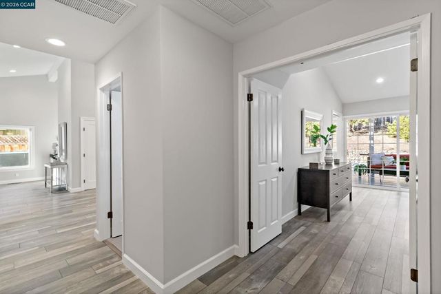 3624 Springer Ct, Walnut Creek, CA 94598