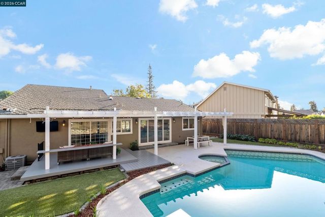 3624 Springer Ct, Walnut Creek, CA 94598