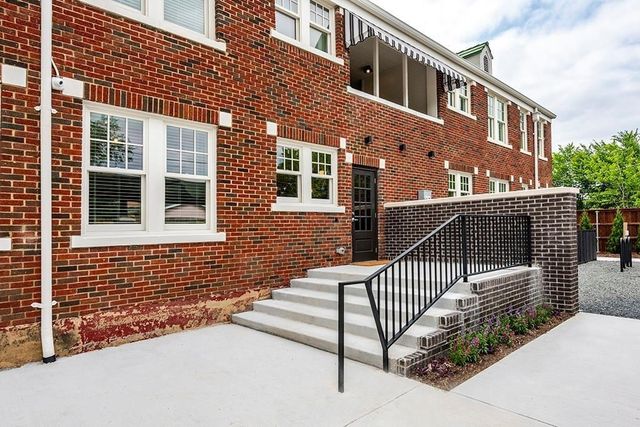 2837 Hemphill Street 201, Fort Worth, TX 76110