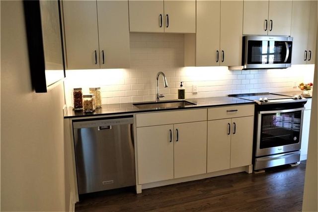 2837 Hemphill Street 201, Fort Worth, TX 76110