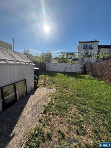 552 River Street, Paterson, NJ 07524