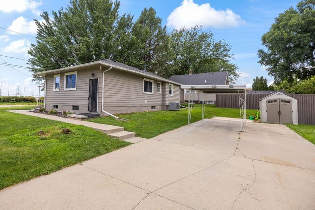 1901 Leland Avenue, Des Moines, IA 50315