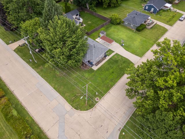 1901 Leland Avenue, Des Moines, IA 50315