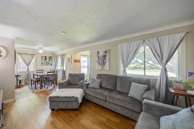 1901 Leland Avenue, Des Moines, IA 50315