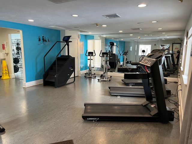 15 Village Way 12, Natick, MA 01760