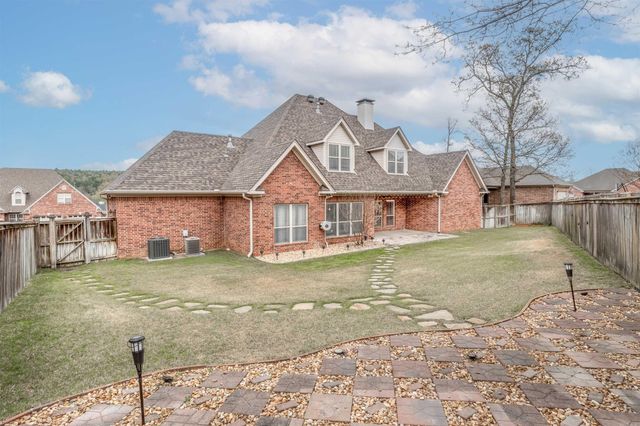 141 Mountain Valley Drive, Maumelle, AR 72113