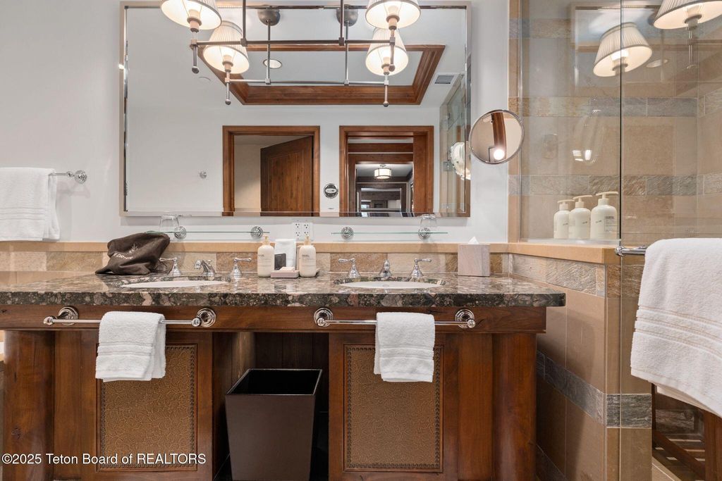 7680 N GRANITE LOOP Road 556, Teton Village, WY 83025 photo 13