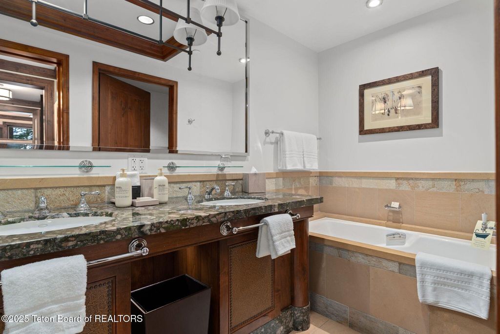 7680 N GRANITE LOOP Road 556, Teton Village, WY 83025 photo 20