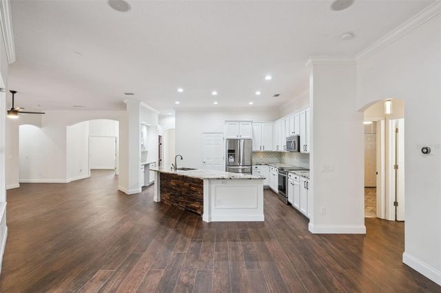 833 ROCK CREEK STREET, Apopka, FL 32712