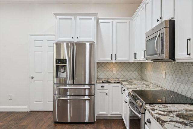 833 ROCK CREEK STREET, Apopka, FL 32712