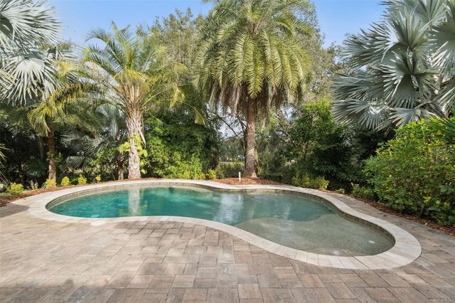 833 ROCK CREEK STREET, Apopka, FL 32712