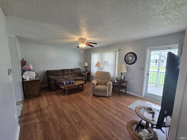 619 W 9TH Street, Jonesboro, IN 46938