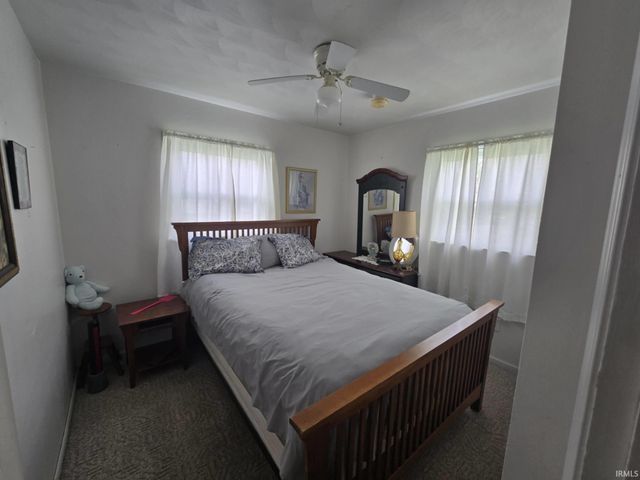 619 W 9TH Street, Jonesboro, IN 46938