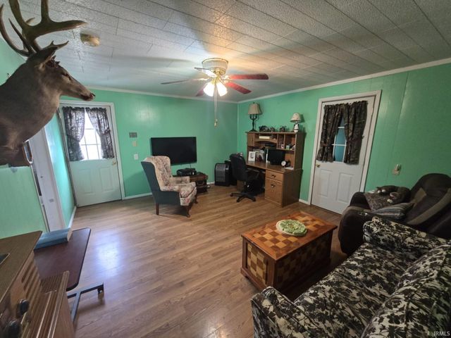 619 W 9TH Street, Jonesboro, IN 46938