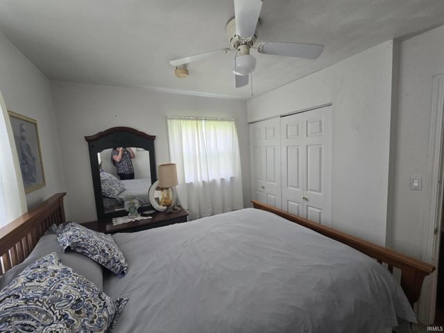 619 W 9TH Street, Jonesboro, IN 46938