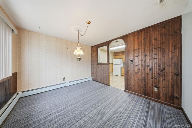 16 Mountain Avenue, Middletown, NY 10940