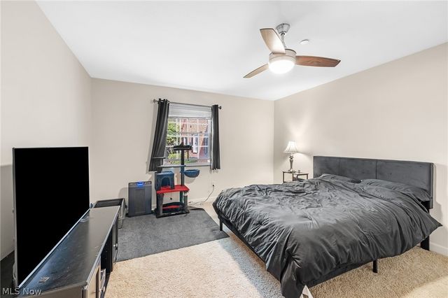 2885 Pease Drive 103, Rocky River, OH 44116
